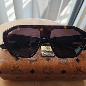 MCM Dark Tortoiseshell Oversized Sunglasses - Dark Brown Lenses